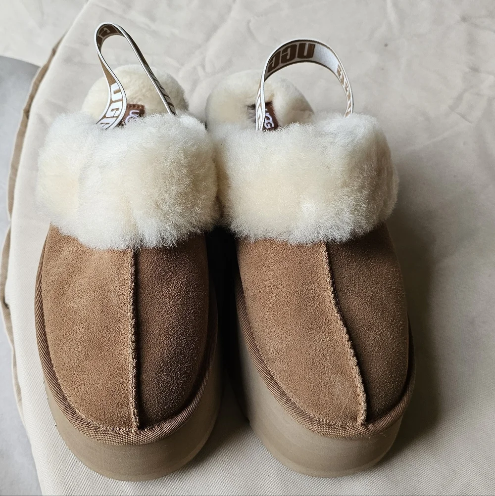 UGG - FUNKETTE PLATFORM - Chesnut - US 10 - BNIB - Picture 2 of 8